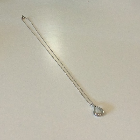 Authentic Tiffany teardrop pendant - Picture 3 of 6